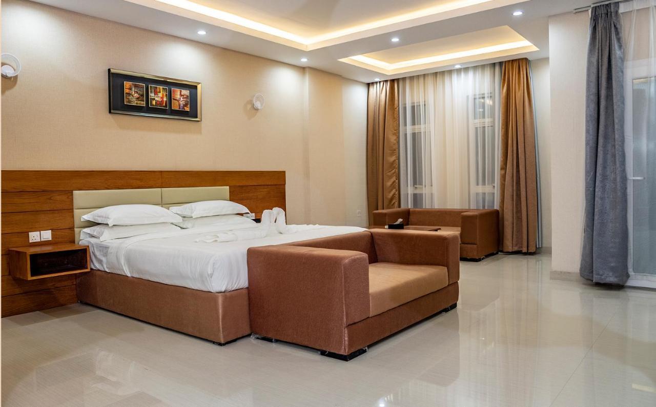 Red-5 - Al Safa Suites Salalah Exterior photo
